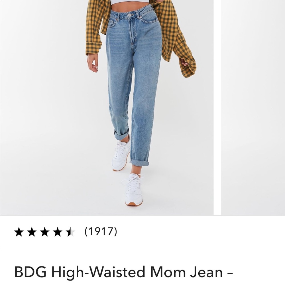 BDG High Waisted Mom Jean Size 24